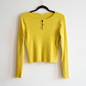 Wynter Cropped Sweater – Yellow with Eyelet Button Detail | Size L